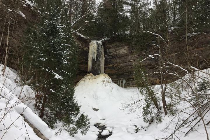 Munising Falls frozen in winter